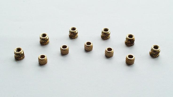 �����~��ĸ